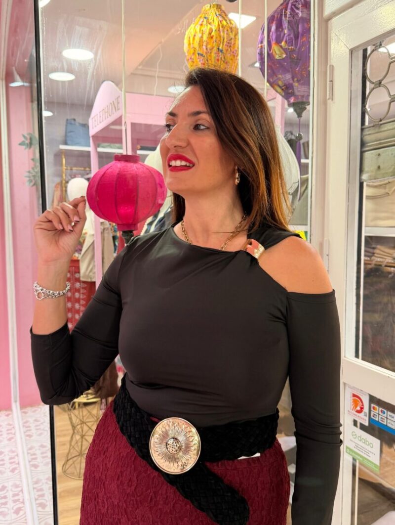 Camiseta Cleopatra Negro