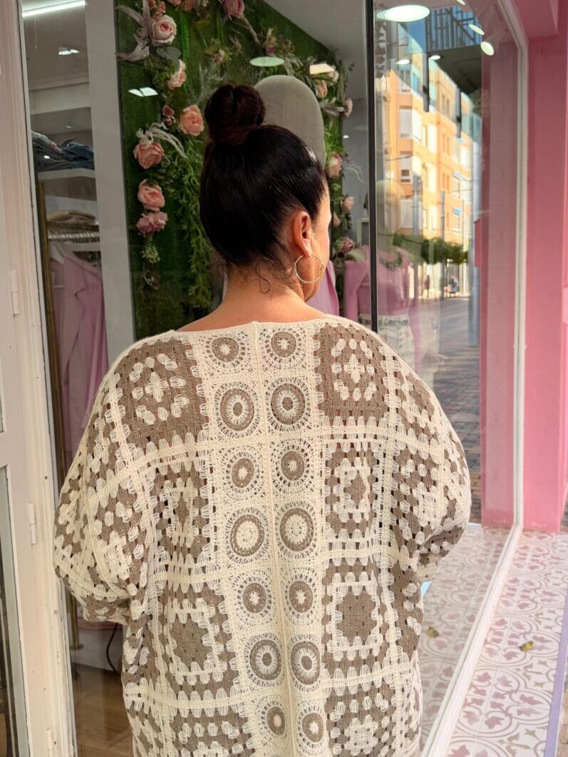 Alternative view of Rebeca Crochet Milos Marrón