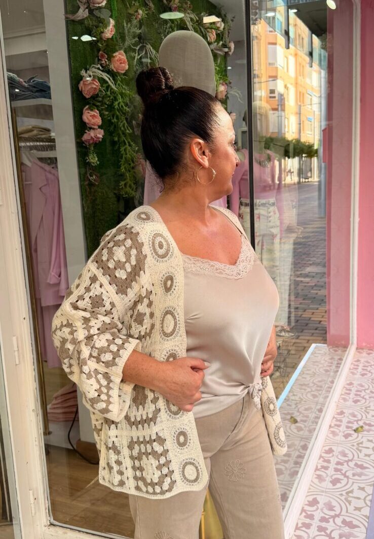 Rebeca Crochet Milos Marrón