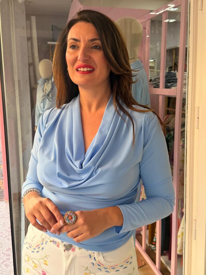 Alternative view of Blusa Cascada Azul