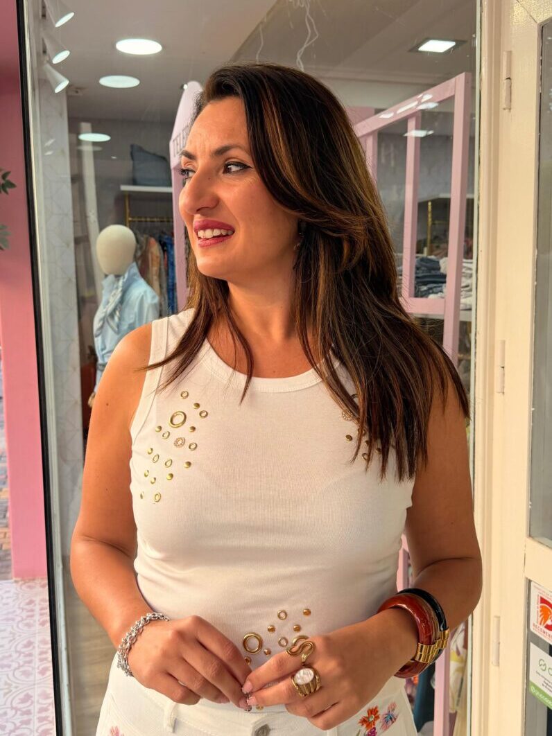 Alternative view of Camiseta Tachuelas Blanco