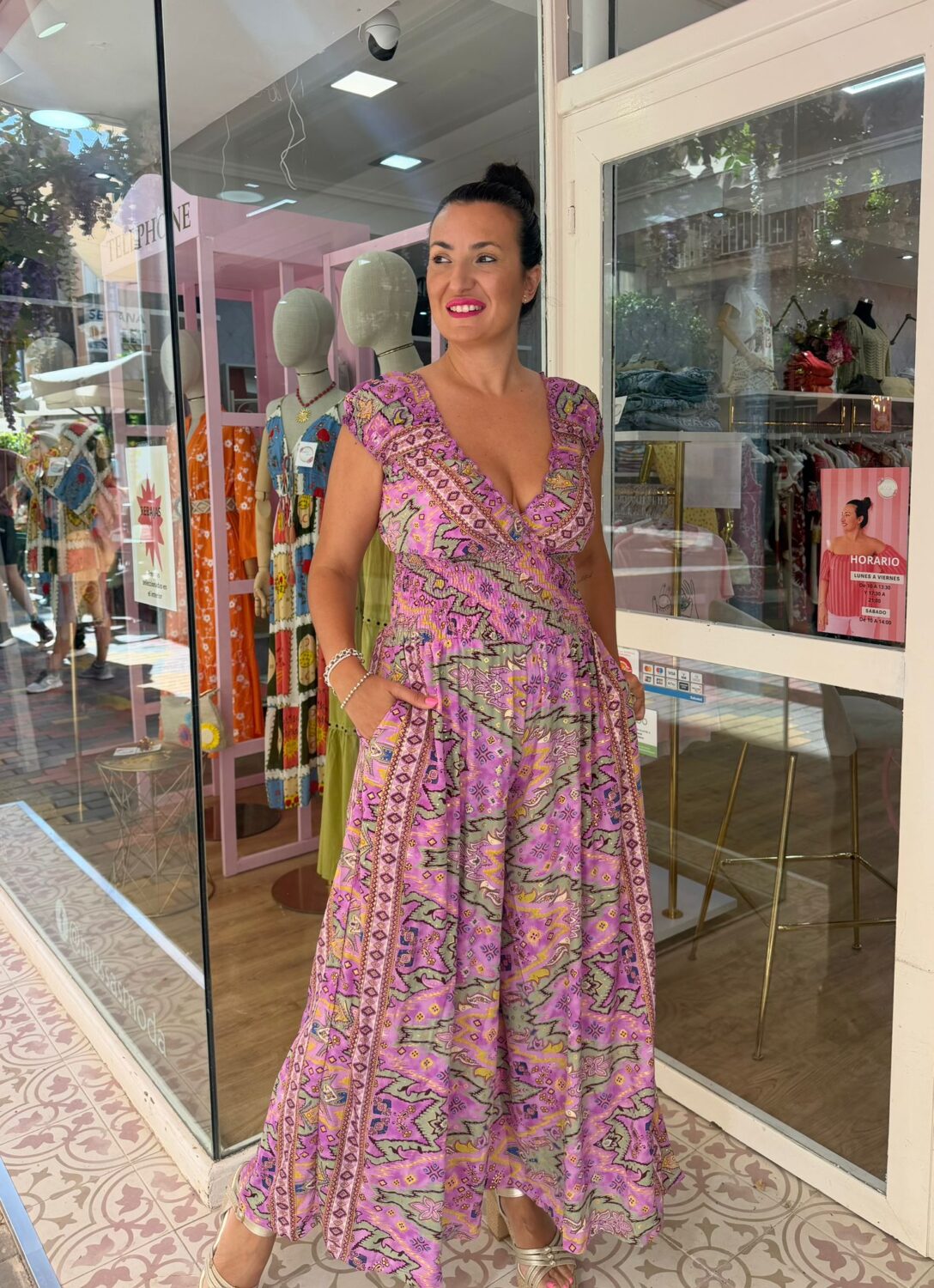Mono Malasia Morado