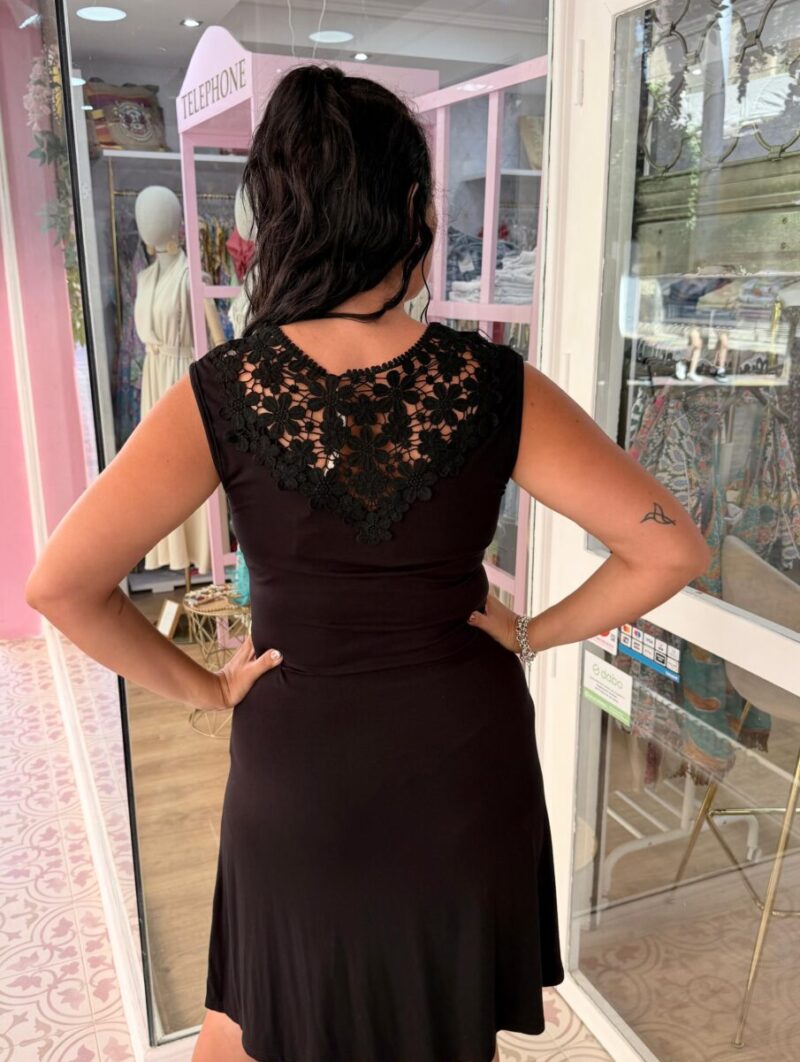 Vestido Estilo Negro