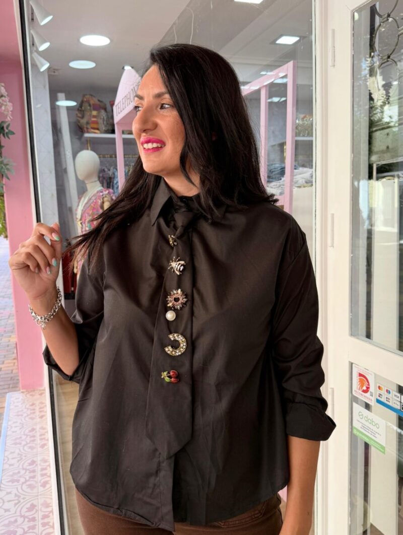 Blusa Corbata Negra
