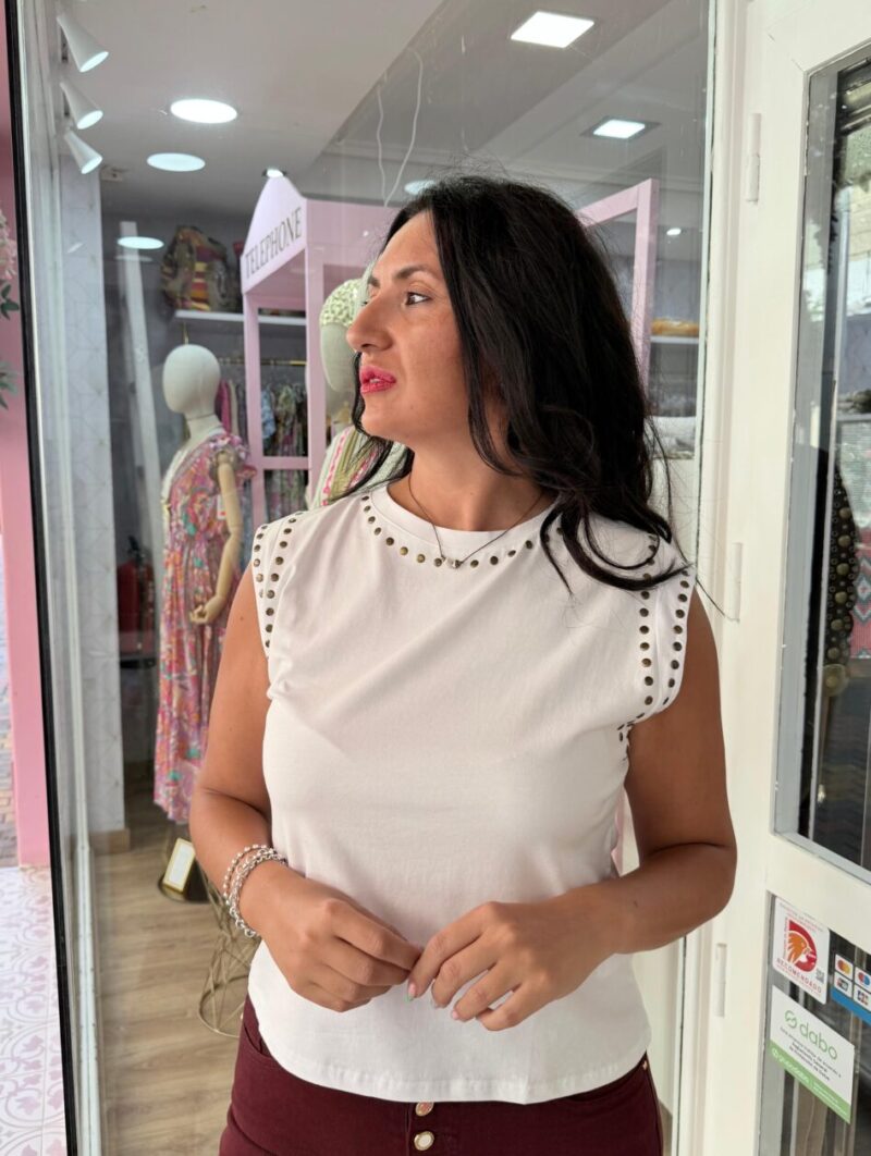 Camiseta Tachuelas Blanca