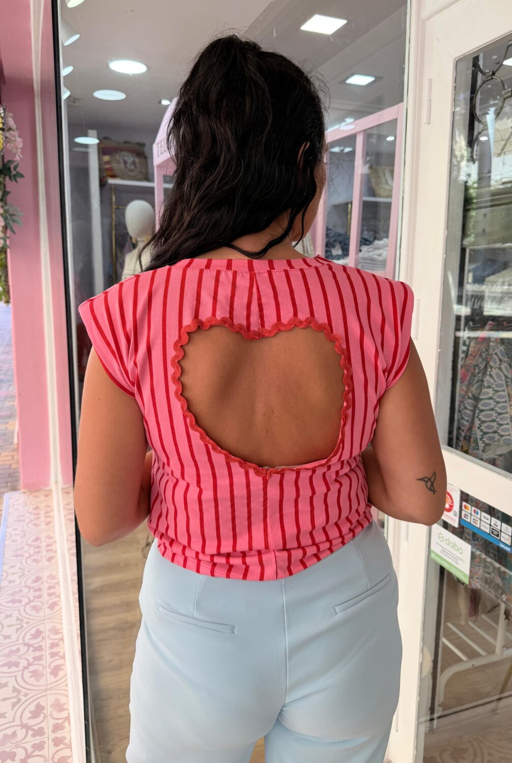 Camiseta Corazón Fucsia - Imagen 2